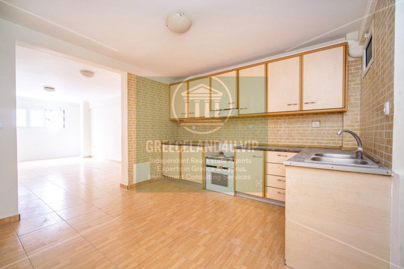 📍 Prime location in the city – opposite the new metro