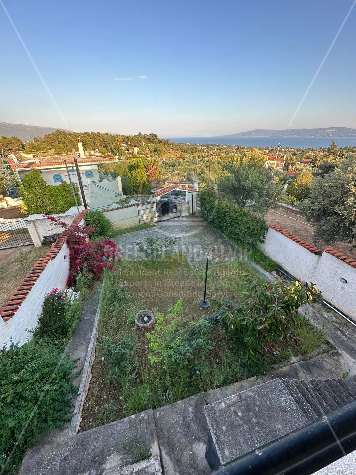 600 m² plot • 110 m² total built area