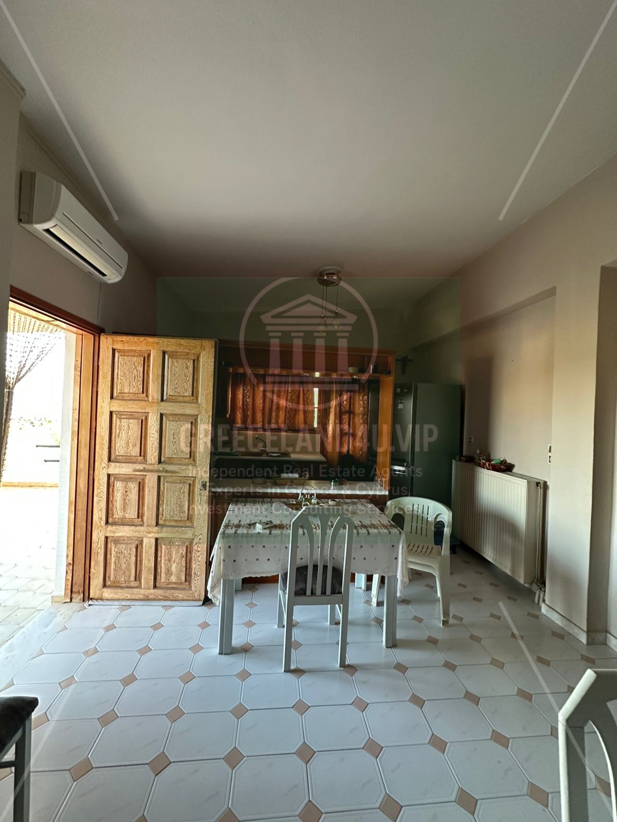 600 m² plot • 110 m² total built area