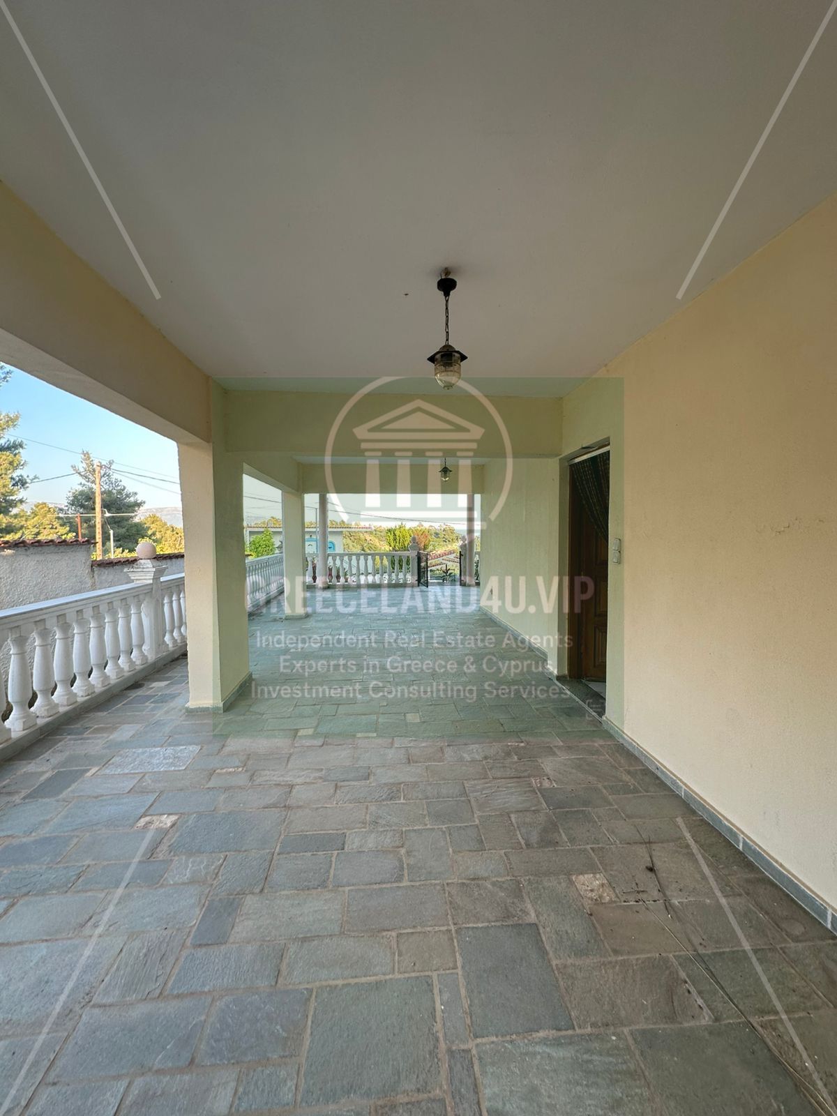 600 m² plot • 110 m² total built area