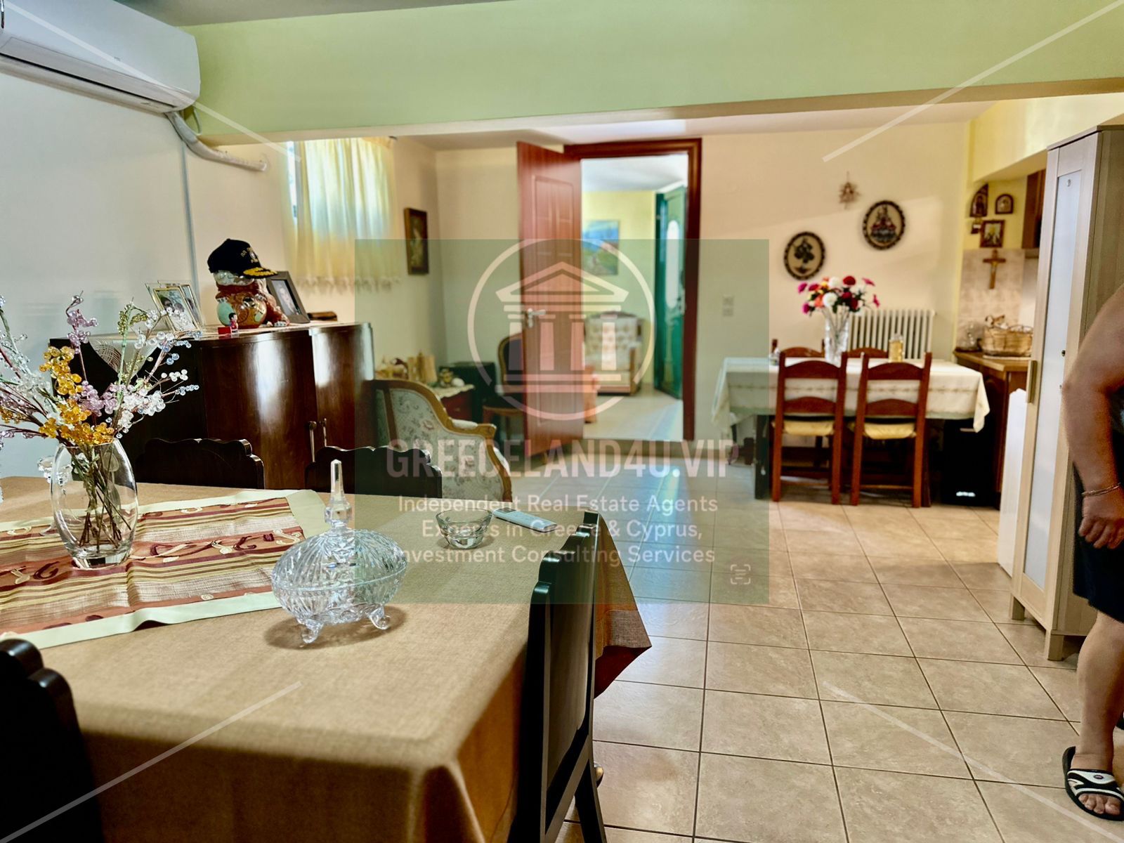 📐 Total Built Area: 220 sq.m