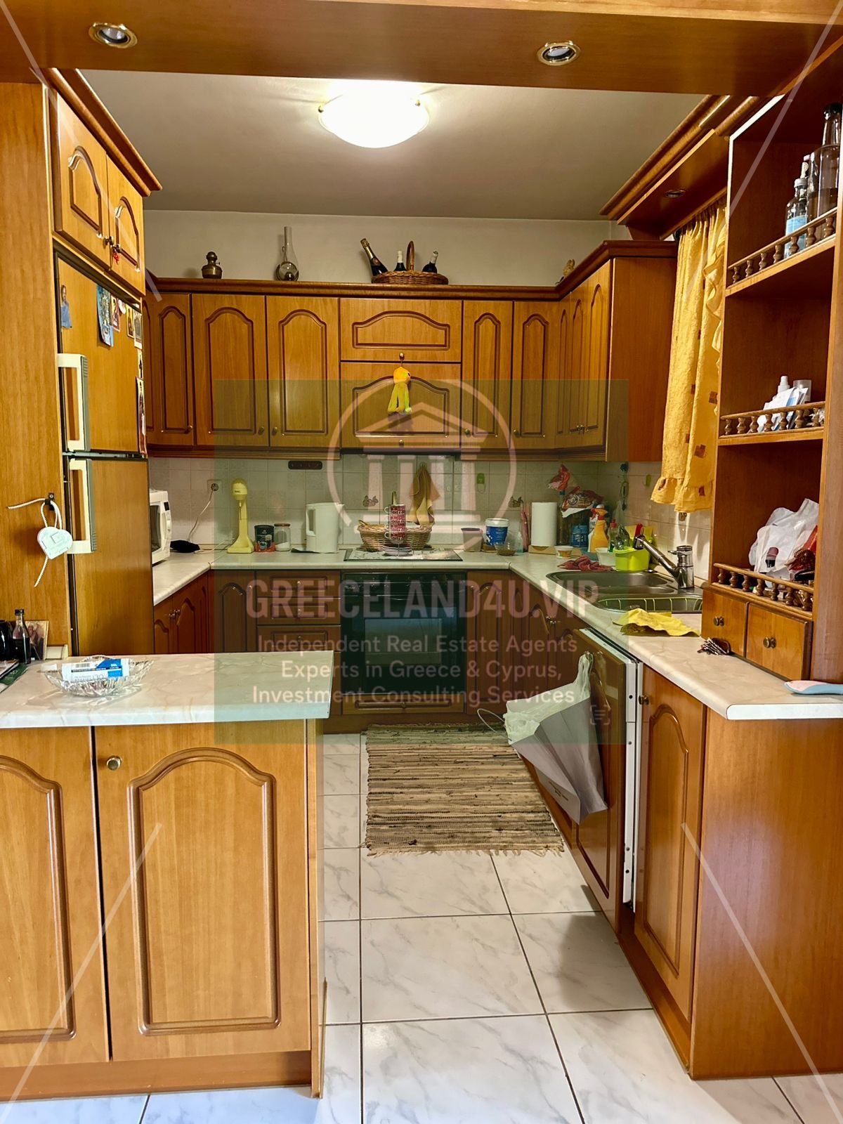 📐 Total Built Area: 220 sq.m