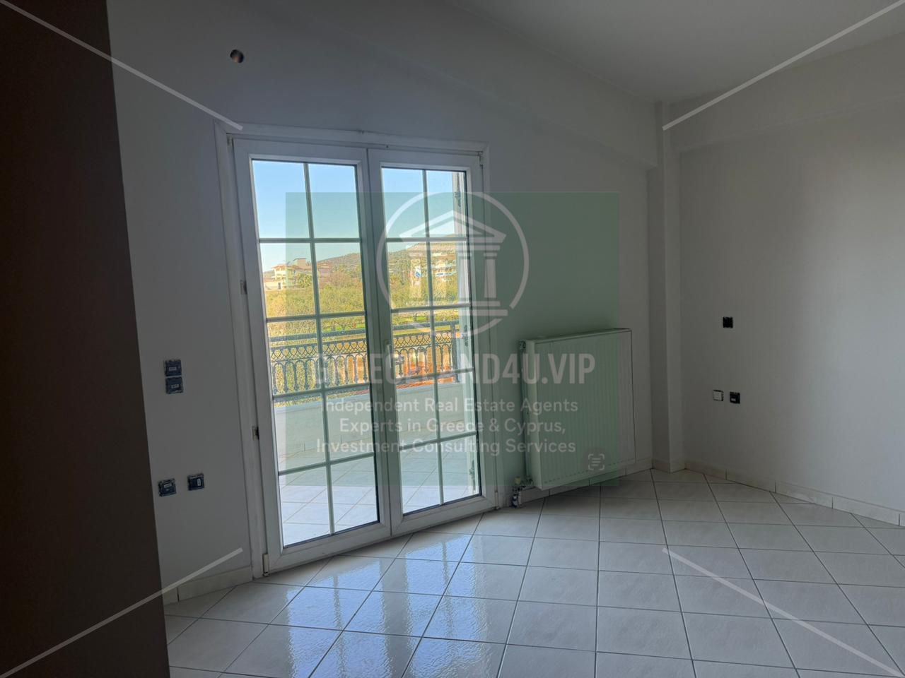 Completely renovated villa (2025), on a 2 dunam plot with potential for a pool!