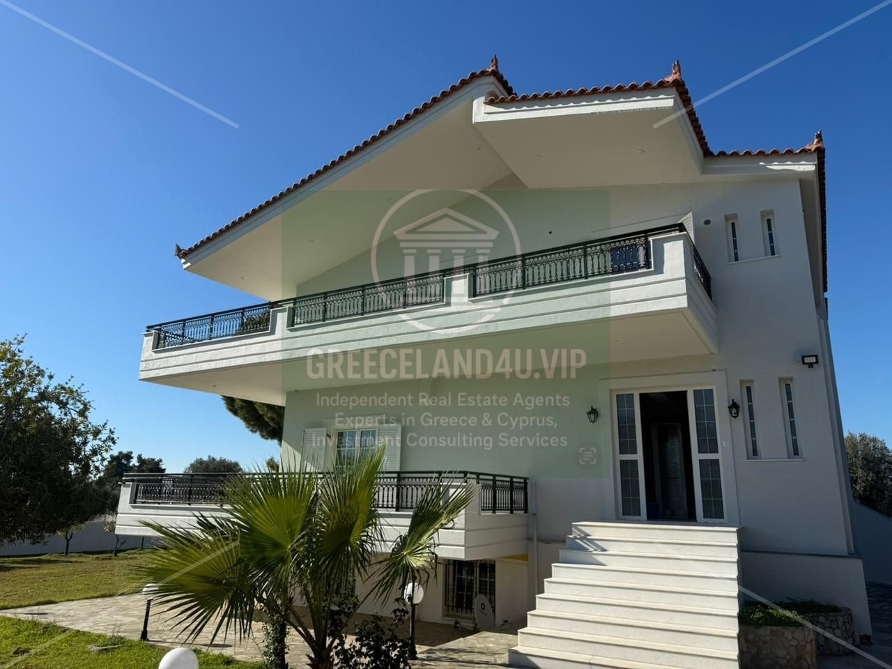 Completely renovated villa (2025), on a 2 dunam plot with potential for a pool!