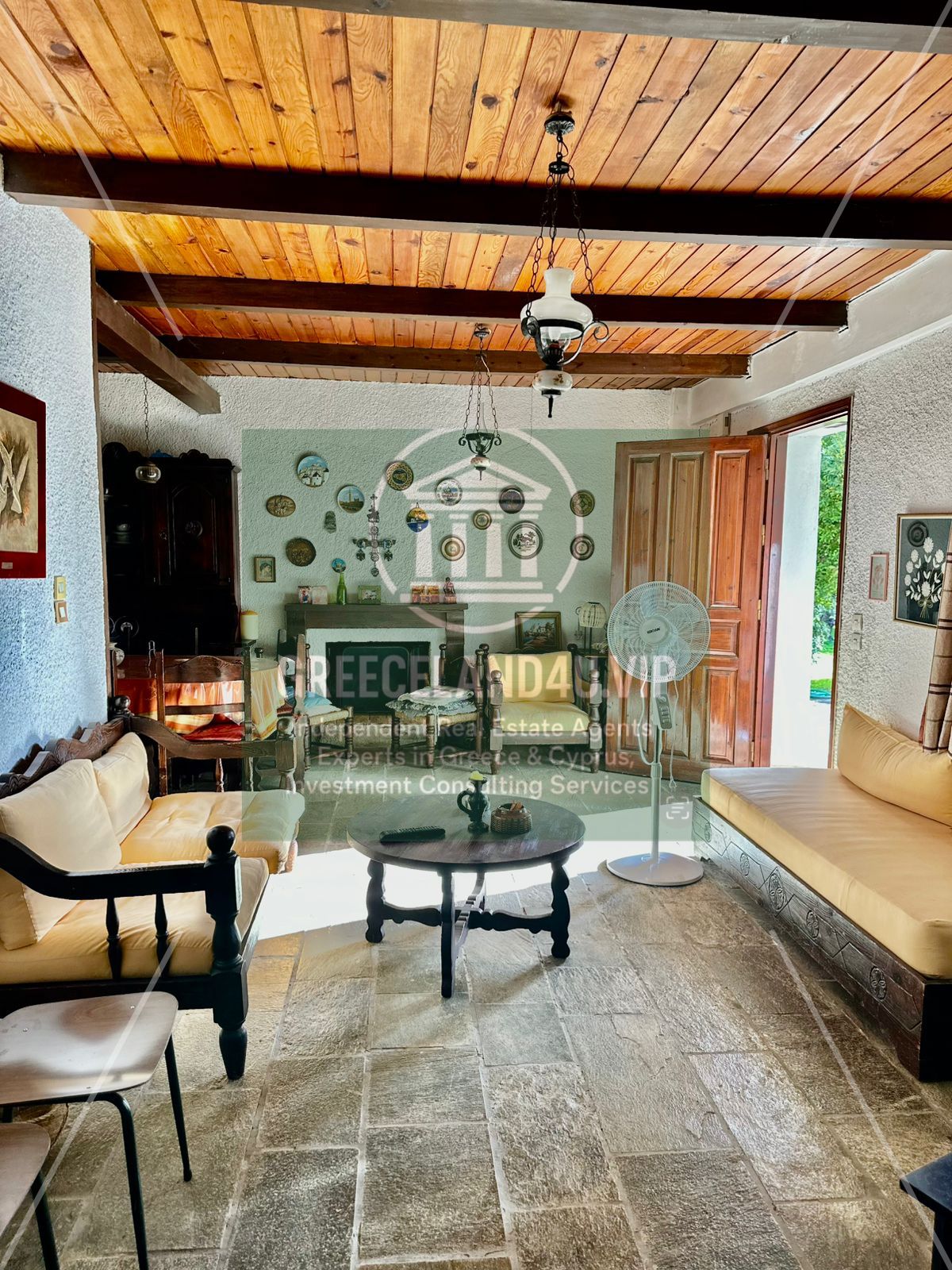  | **600m from the sea**