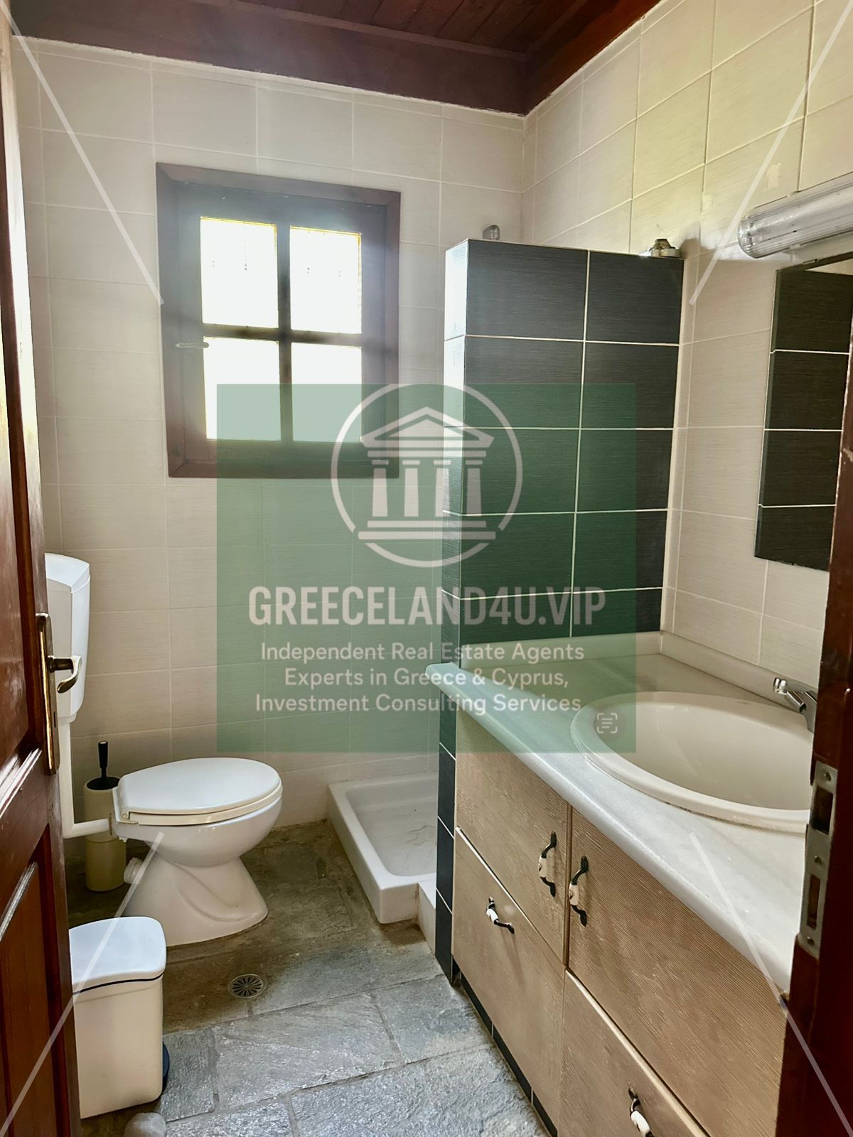  | **600m from the sea**