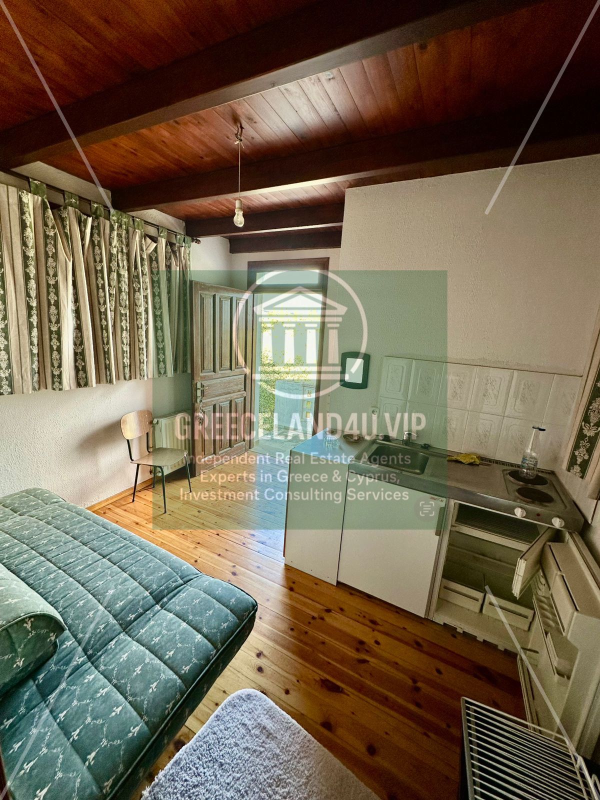  | **600m from the sea**