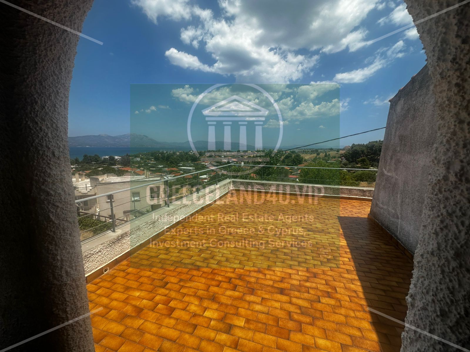 walking distance to the beach!