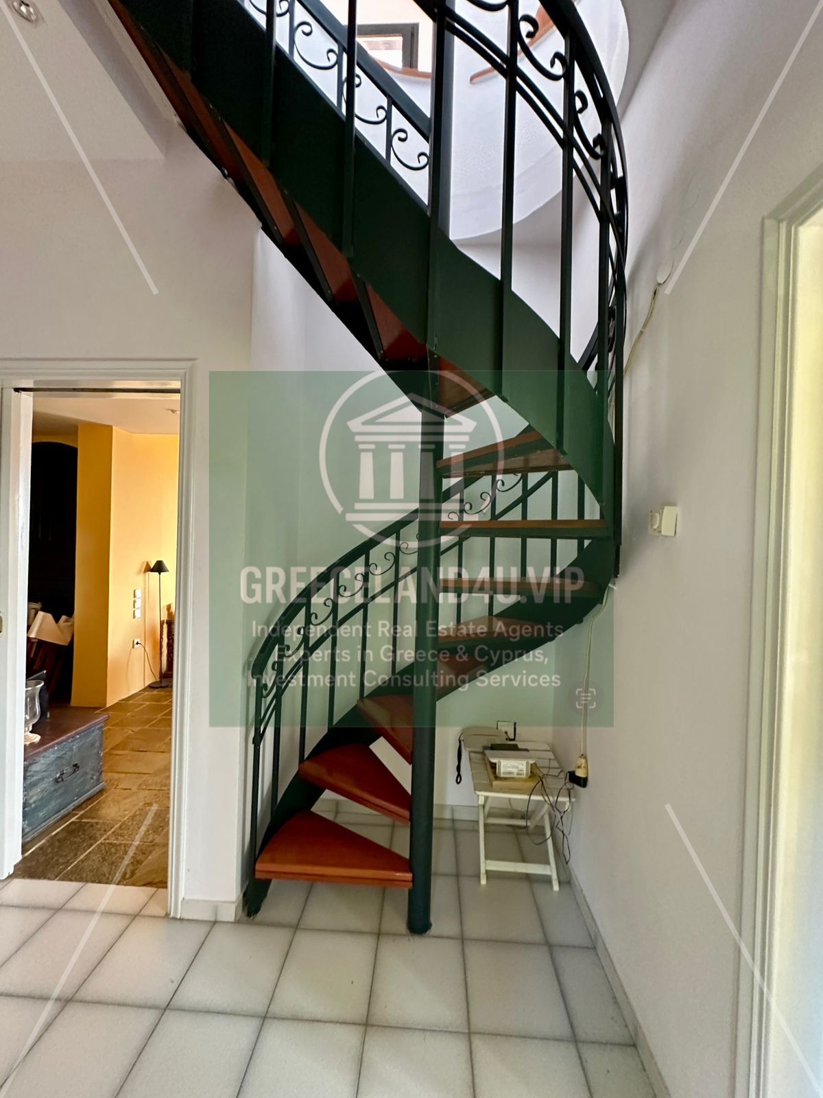 Set on a 4,000 m² plot with **panoramic sea views**, this elegant 4-bedroom villa blends luxury, comfort, and privacy. Features include: