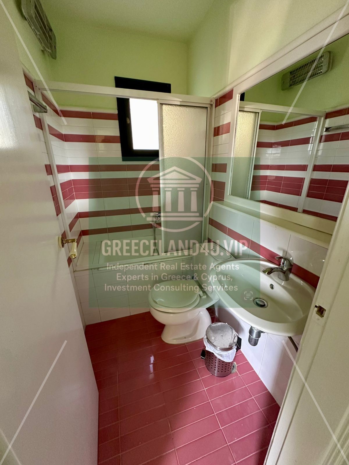 Set on a 4,000 m² plot with **panoramic sea views**, this elegant 4-bedroom villa blends luxury, comfort, and privacy. Features include: