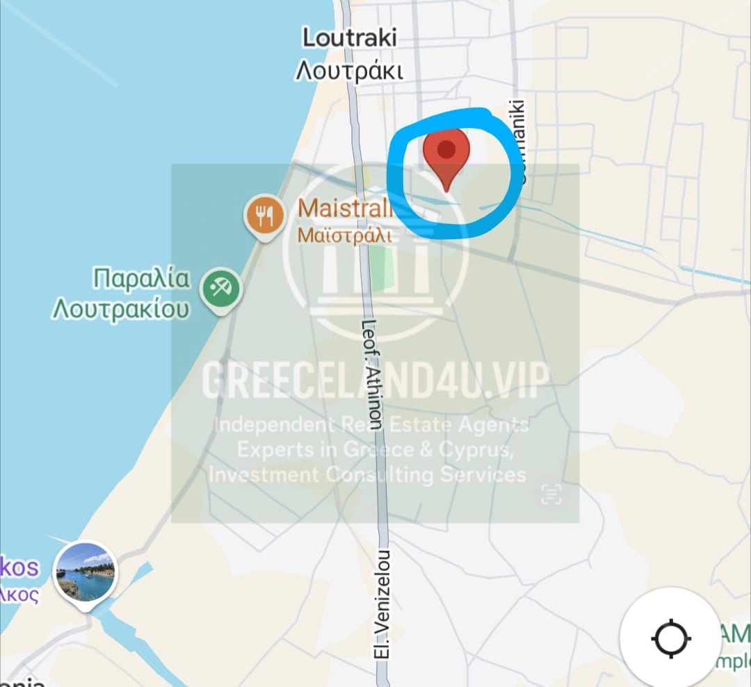 📍 **Location:** Loutraki, just steps from the sea