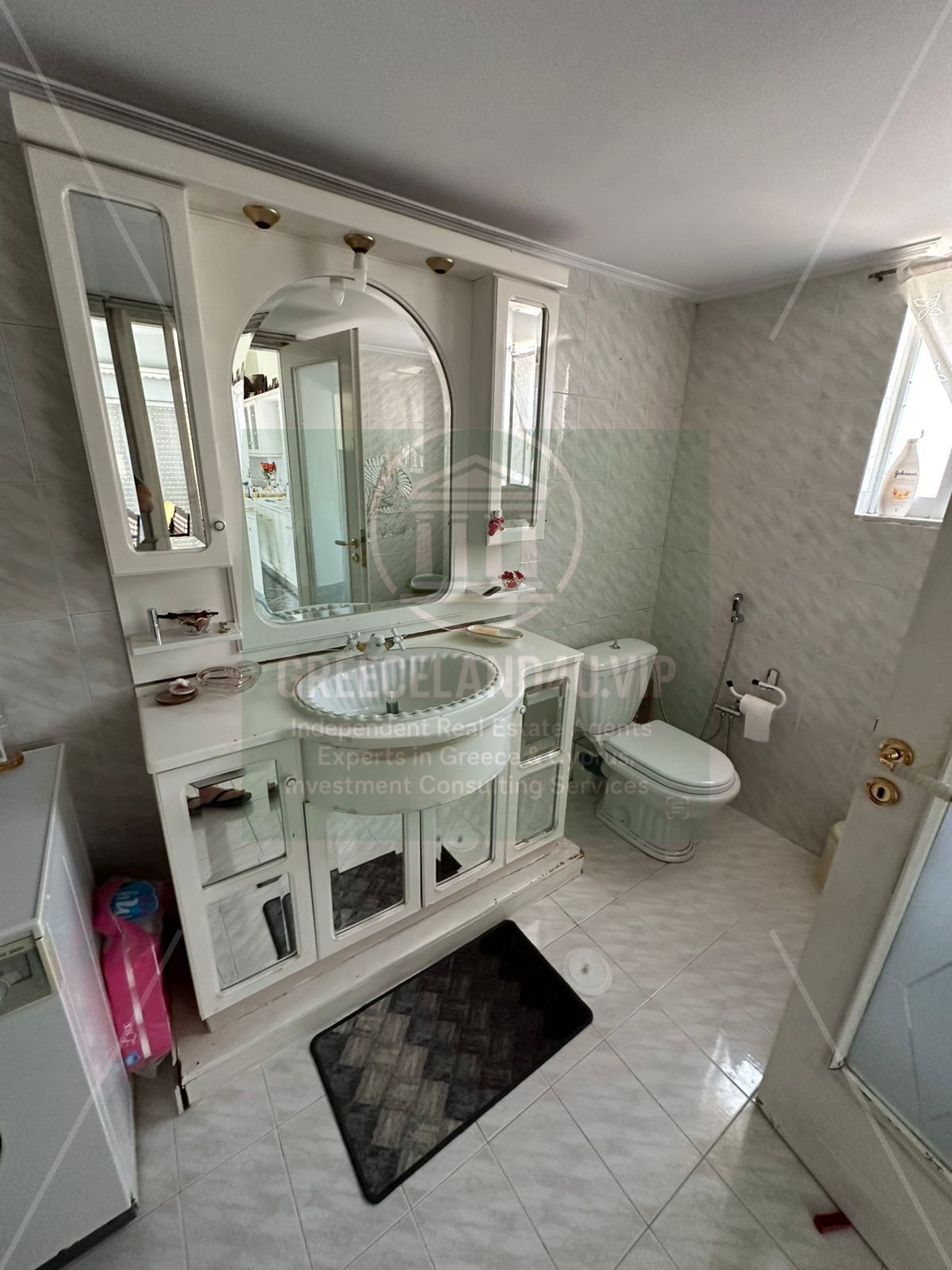 Detached house (65 m²) on a 300 m² plot with **beautiful sea views**!