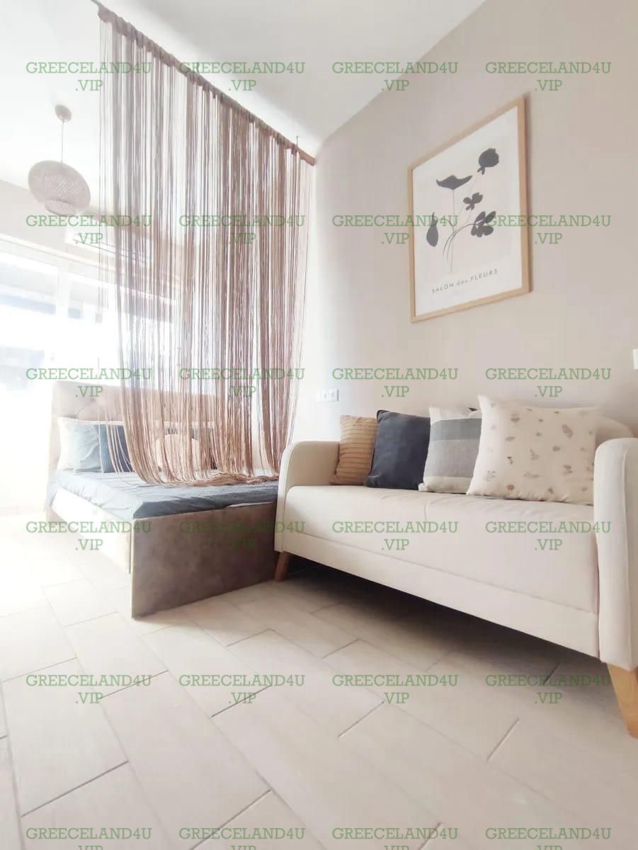 Fully renovated and furnished, including air conditioning 