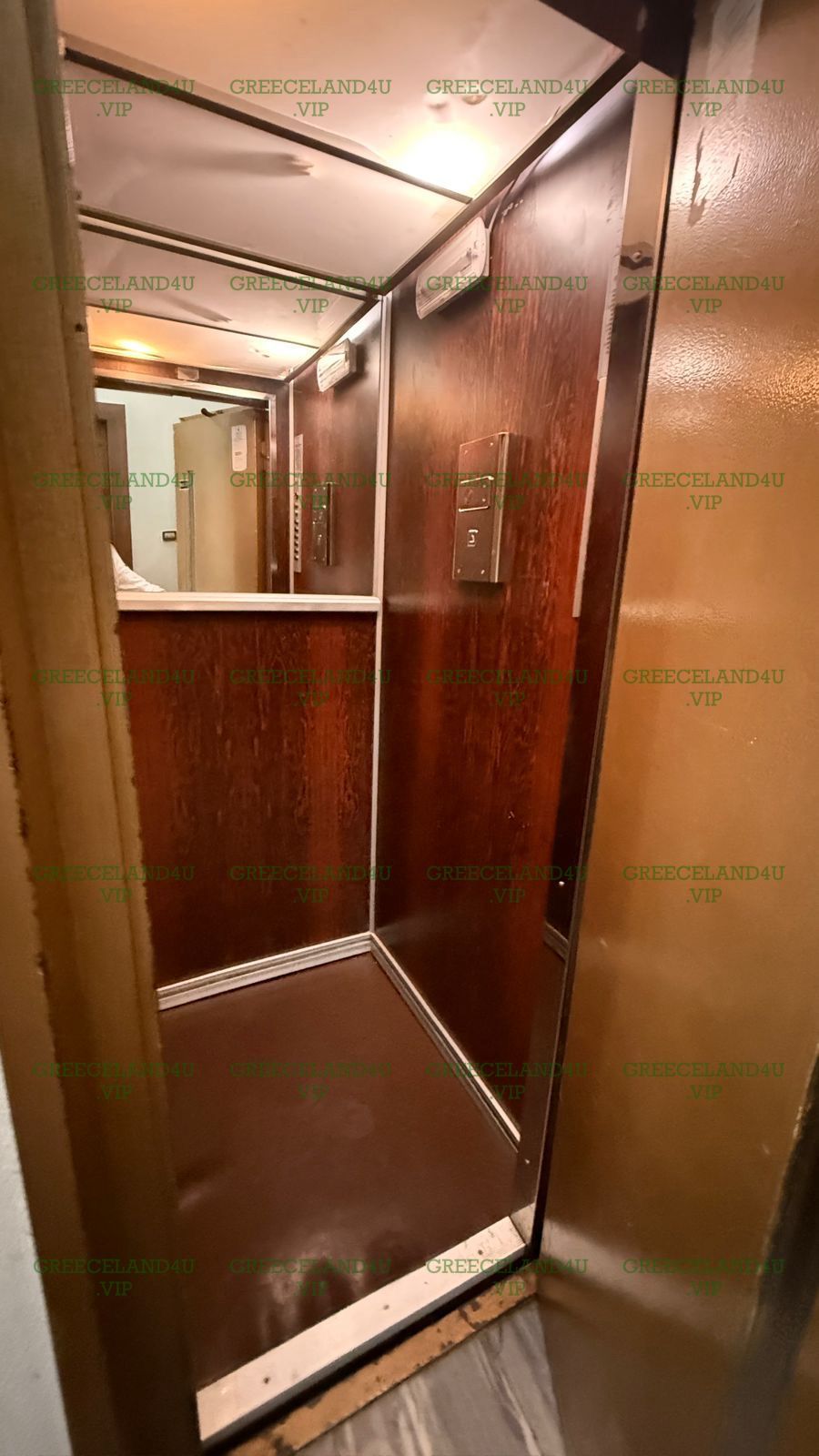 📍2nd   With elevator