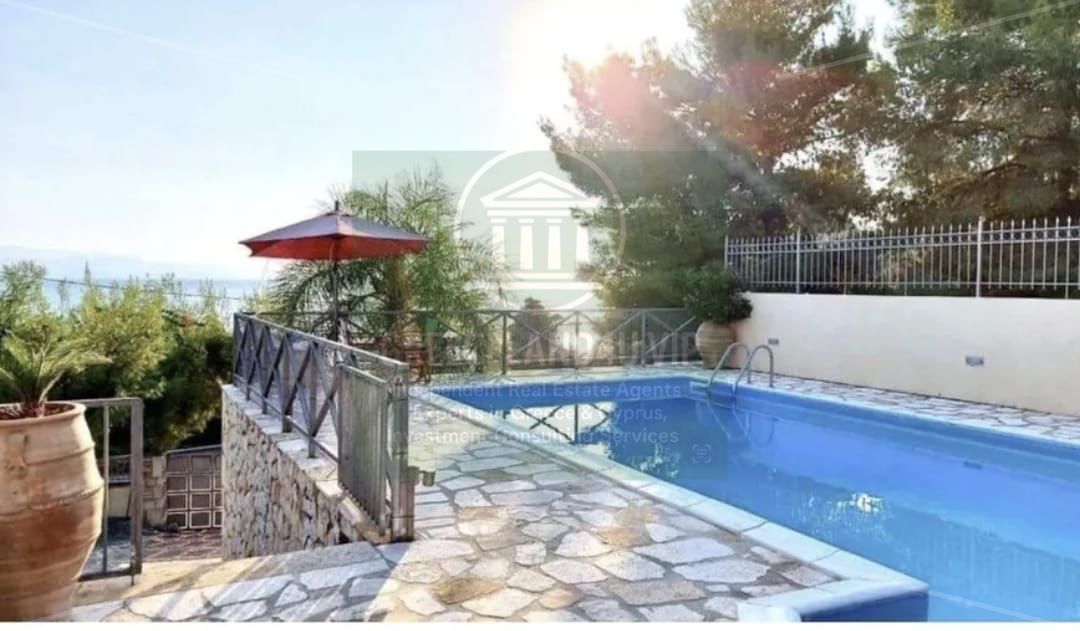 📐 **House:** 200m² | **Plot:** 1,500m²