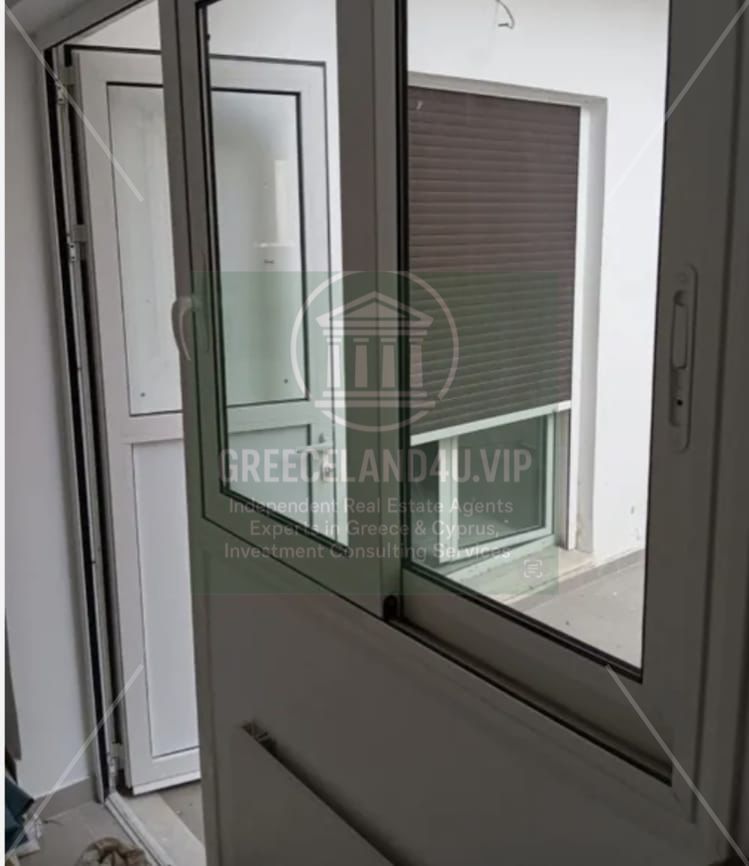 🏢 Floor: 1st floor with elevator