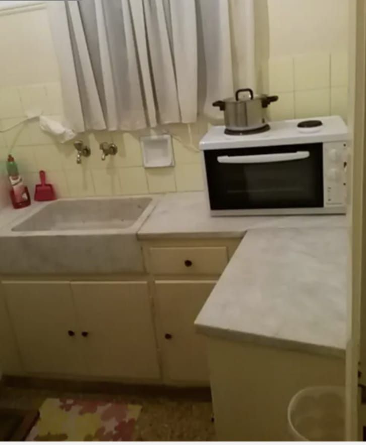 🏛️ Studio apartment on the 1st floor with elevator