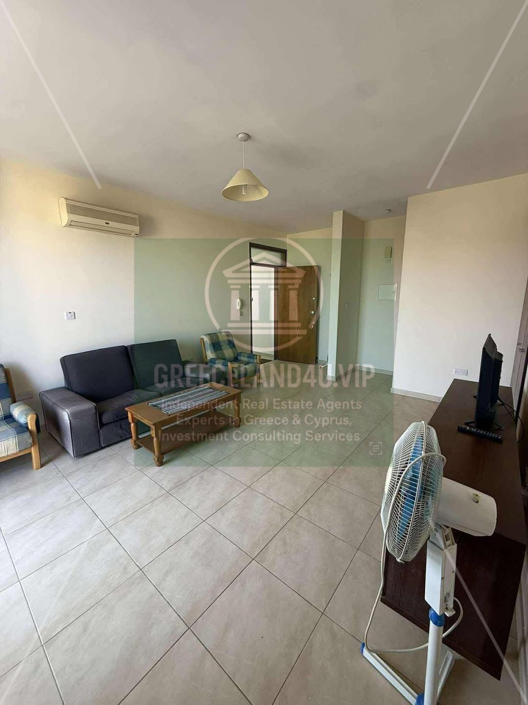 • 2 Bedrooms | 1 Bathroom