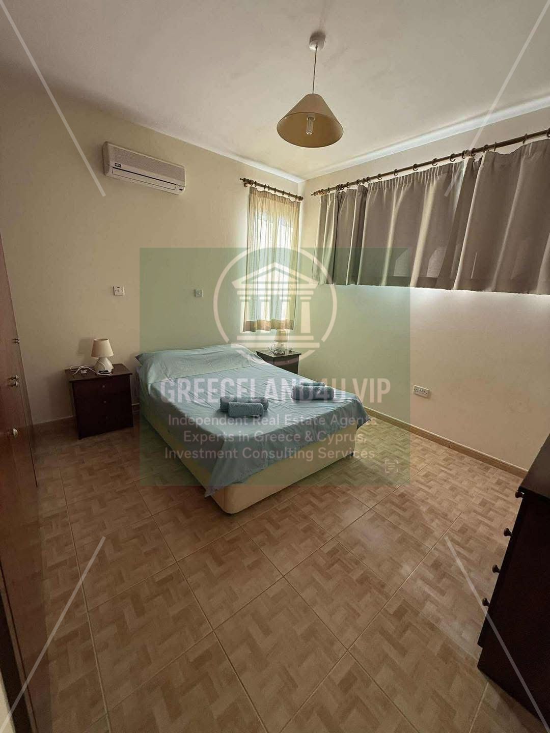 • 2 Bedrooms | 1 Bathroom