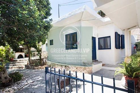 🚗 Parking | 🗄 Storage | 🌿 Veranda | 🌅 View | ❄ Air Condition