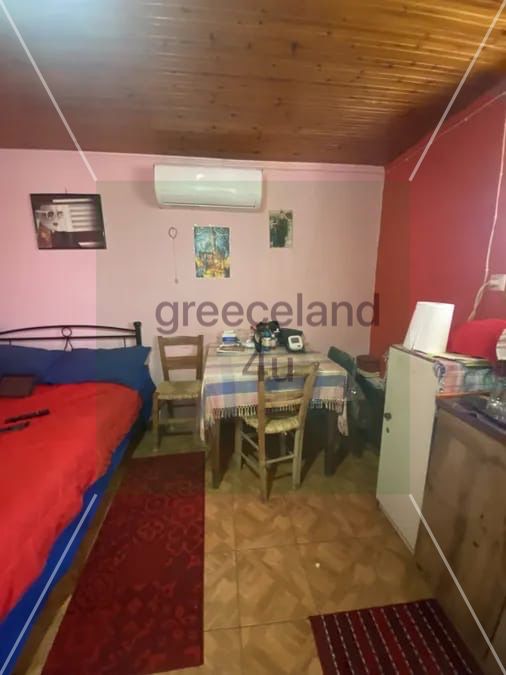 Charming 154 m² **detached house** on a 783 m² plot in the heart of the village