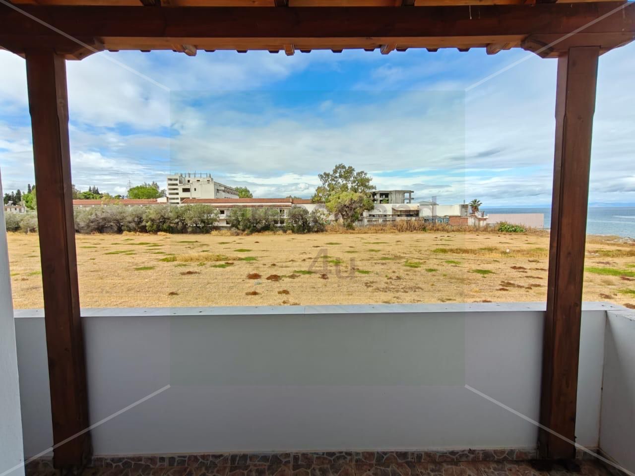 📍 Steps from the beach in beautiful Loutraki / Lechaio