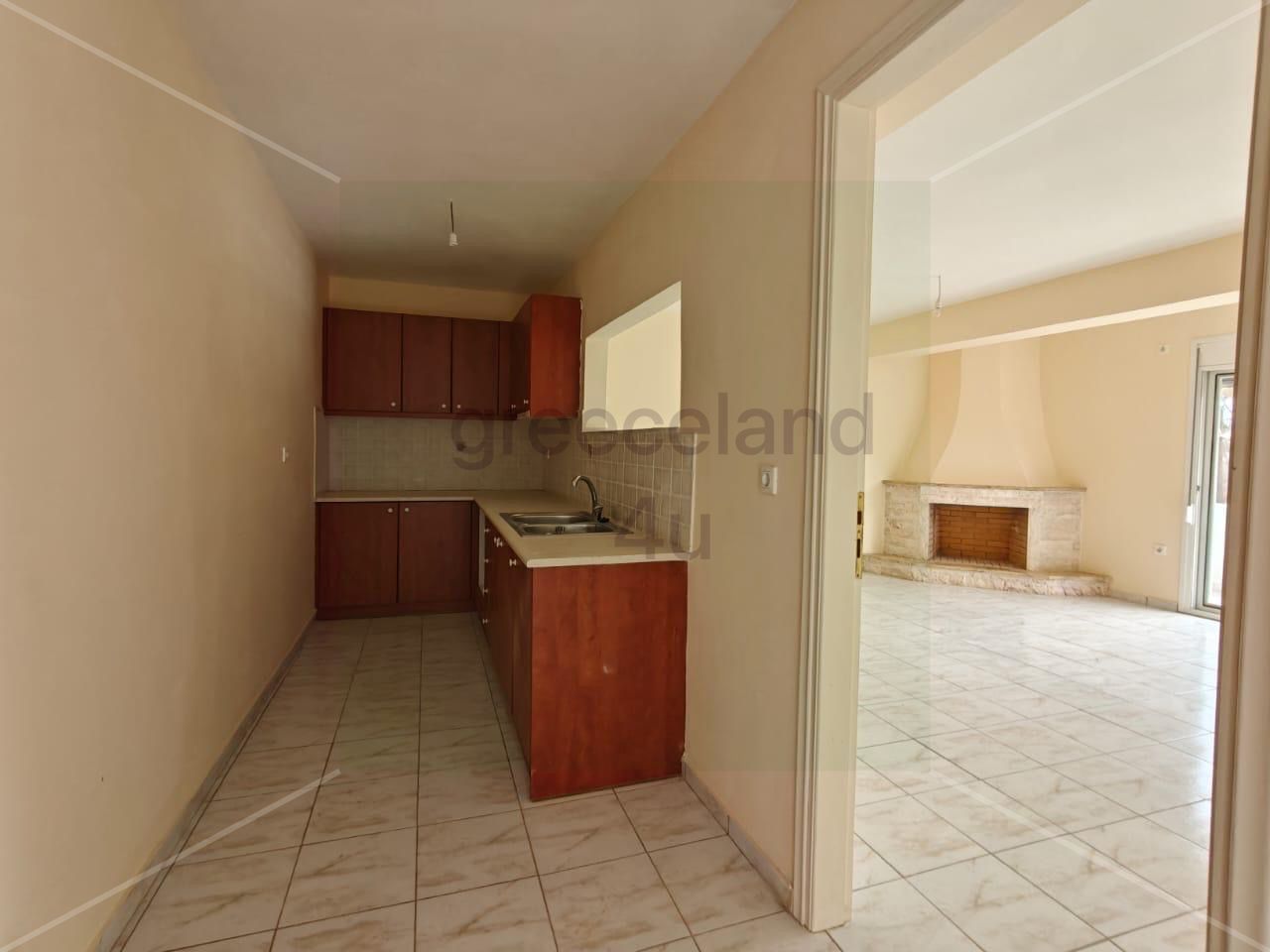 📍 Steps from the beach in beautiful Loutraki / Lechaio