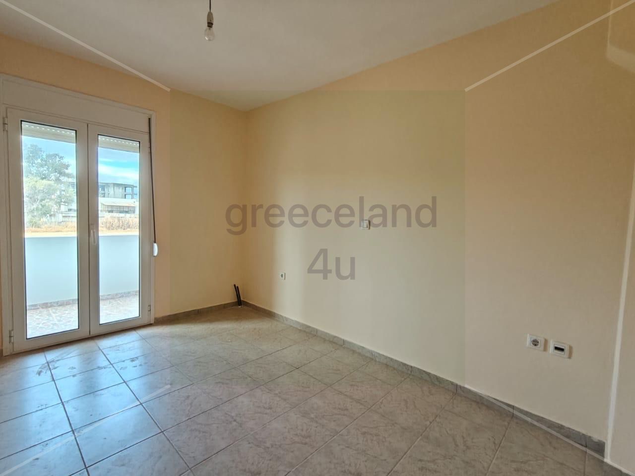 📍 Steps from the beach in beautiful Loutraki / Lechaio