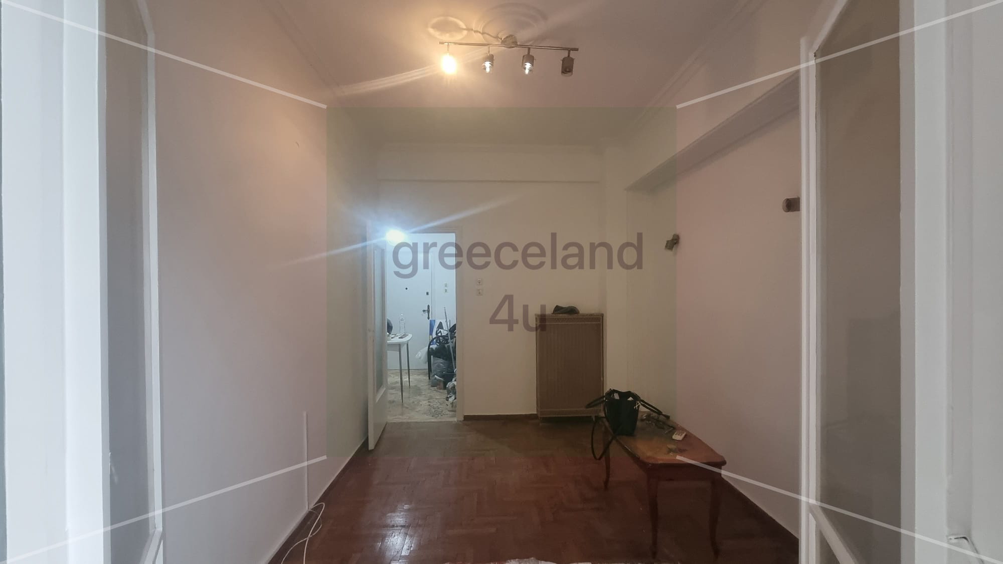 🏠 41 sq m apartment in need of renovation | Living room + bedroom