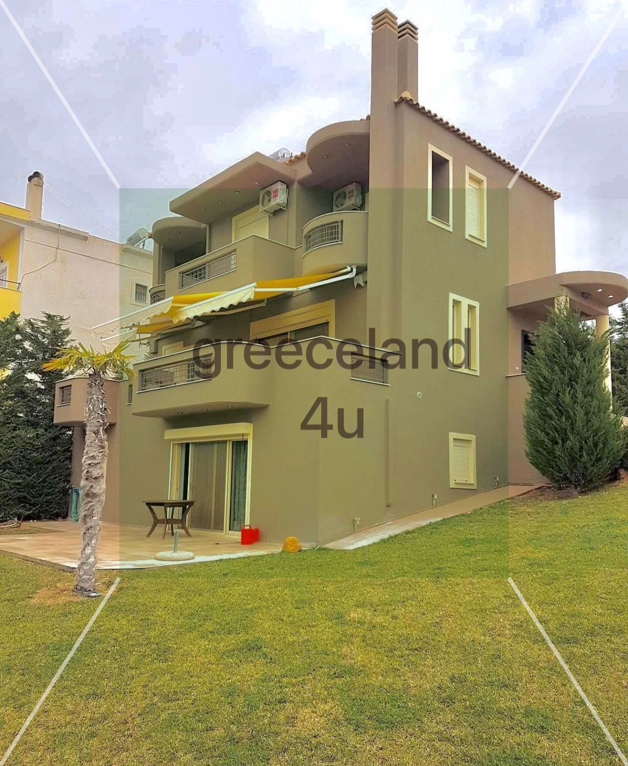 🏡 220 sq.m. built on a 2,000 sq.m. plot