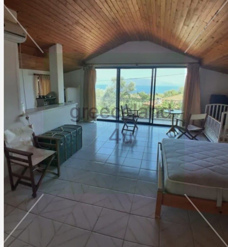 	•	🌳 Plot size: 380 sq.m