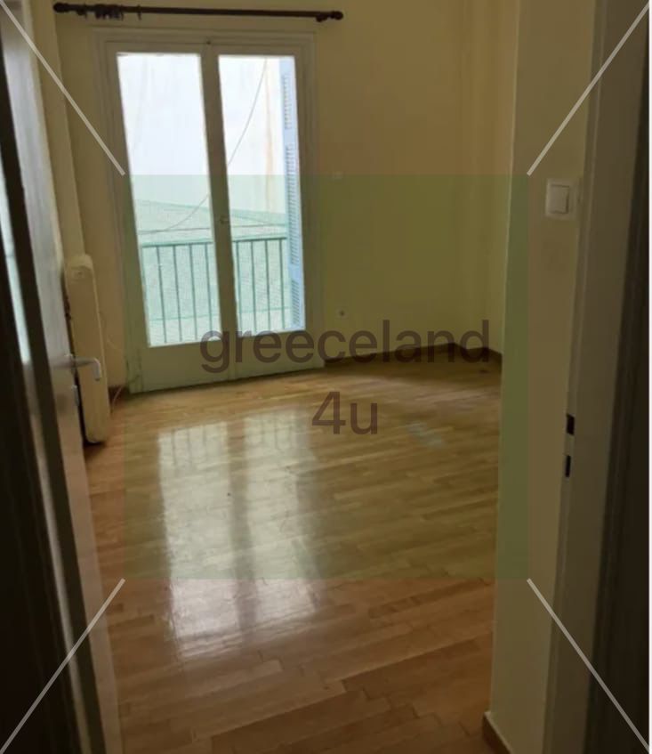 📍 Location: 1st floor with elevator | Just a 3-minute walk from the metro