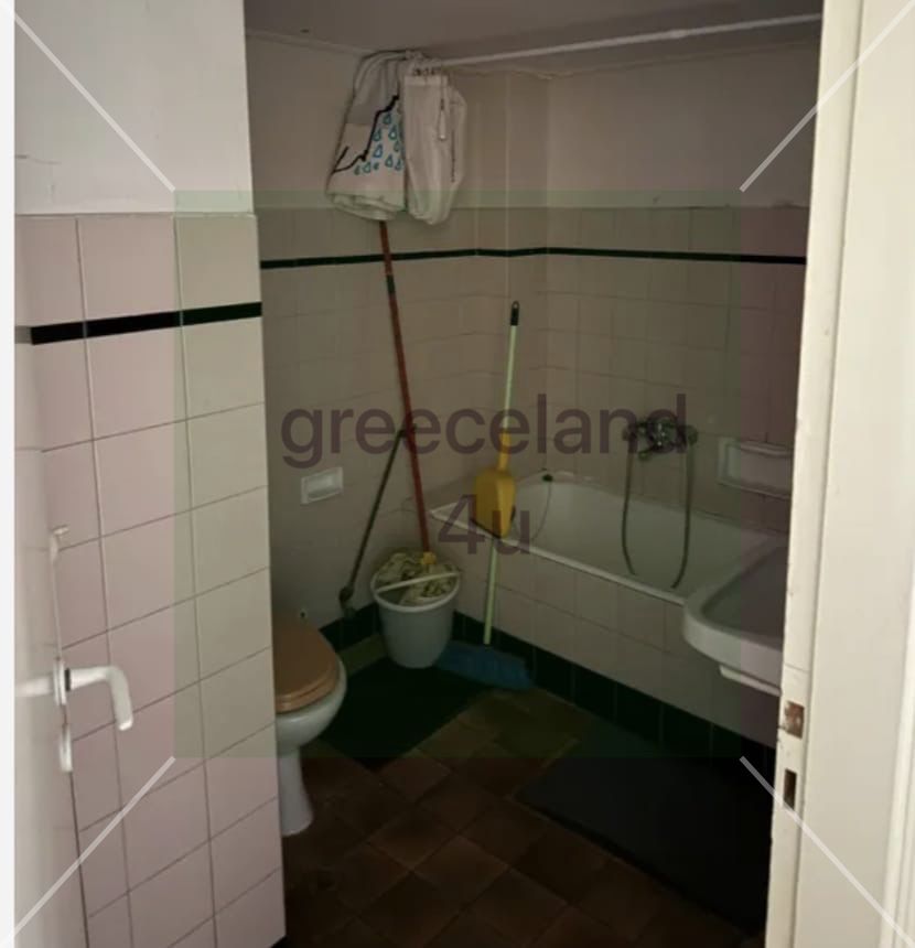 📍 Location: 1st floor with elevator | Just a 3-minute walk from the metro