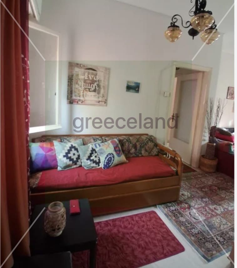 📐 Size: 50 sqm + balcony | 🛏️ 1 bedroom | 🛁 1 bathroom, needs renovation