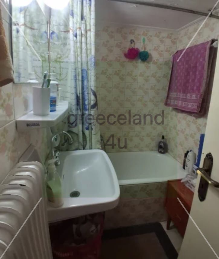 📐 Size: 50 sqm + balcony | 🛏️ 1 bedroom | 🛁 1 bathroom, needs renovation