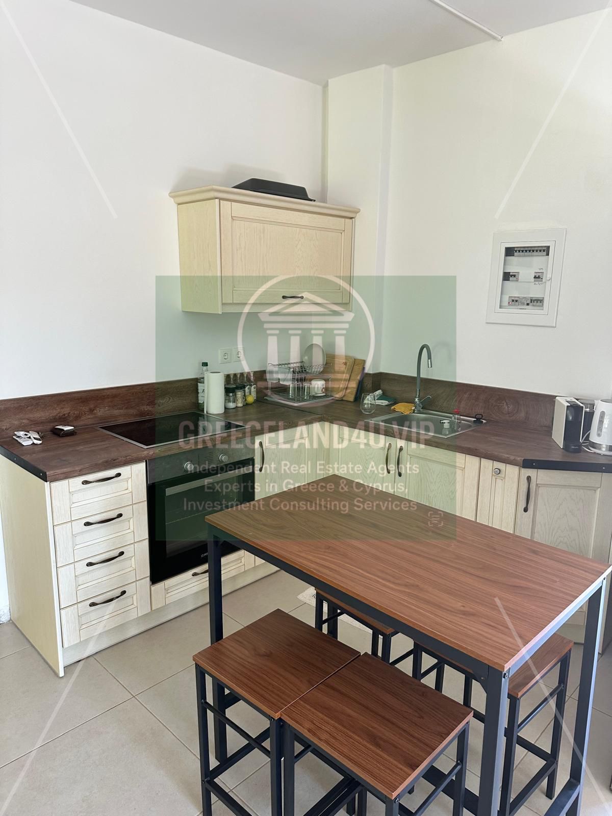 Location: Stunning Evia, absolute First Line to the sea.