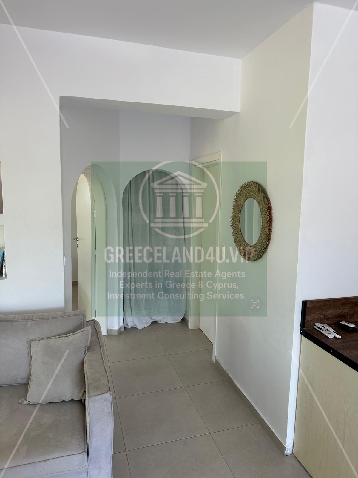 Location: Stunning Evia, absolute First Line to the sea.