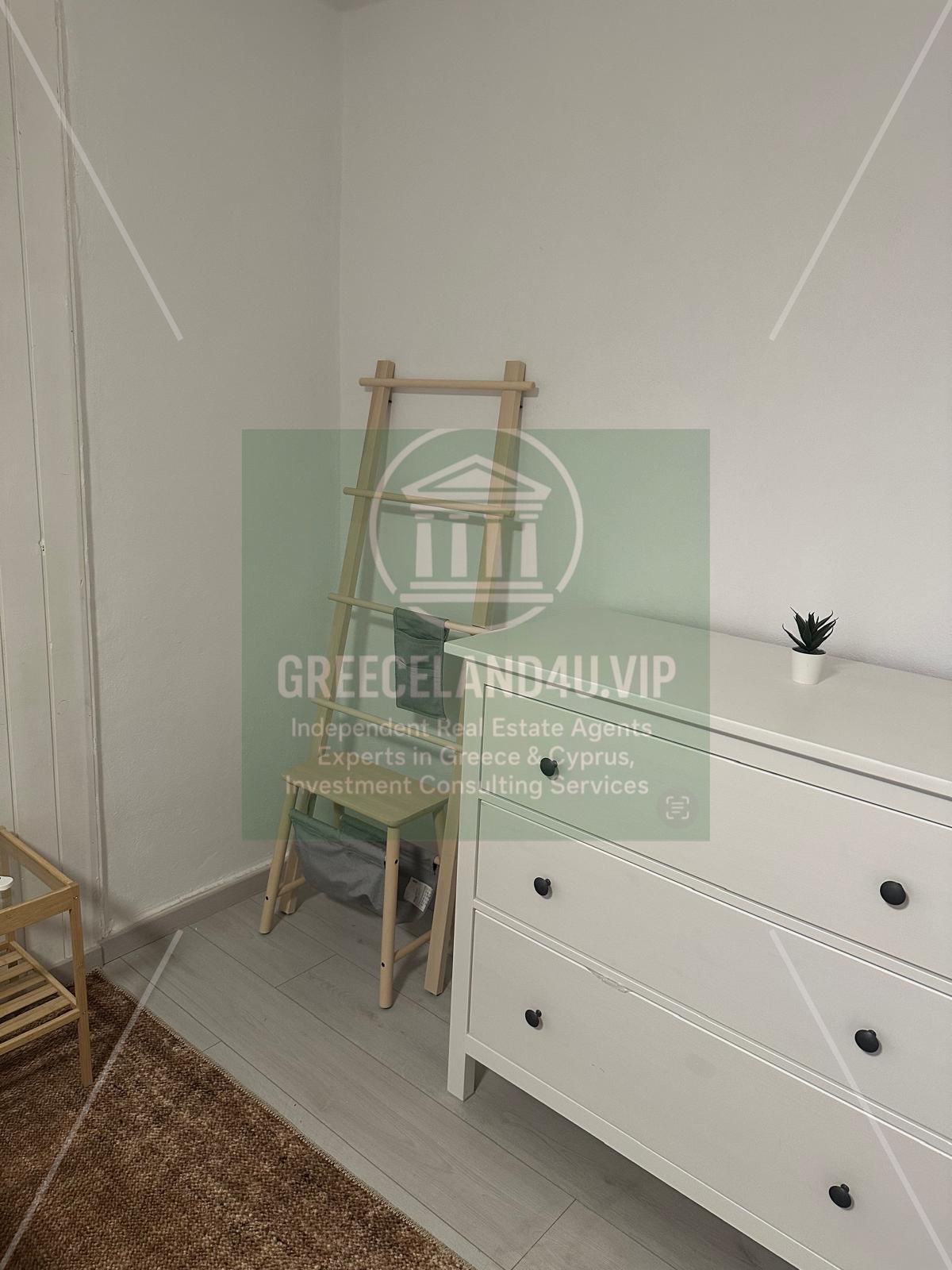 Location: Stunning Evia, absolute First Line to the sea.