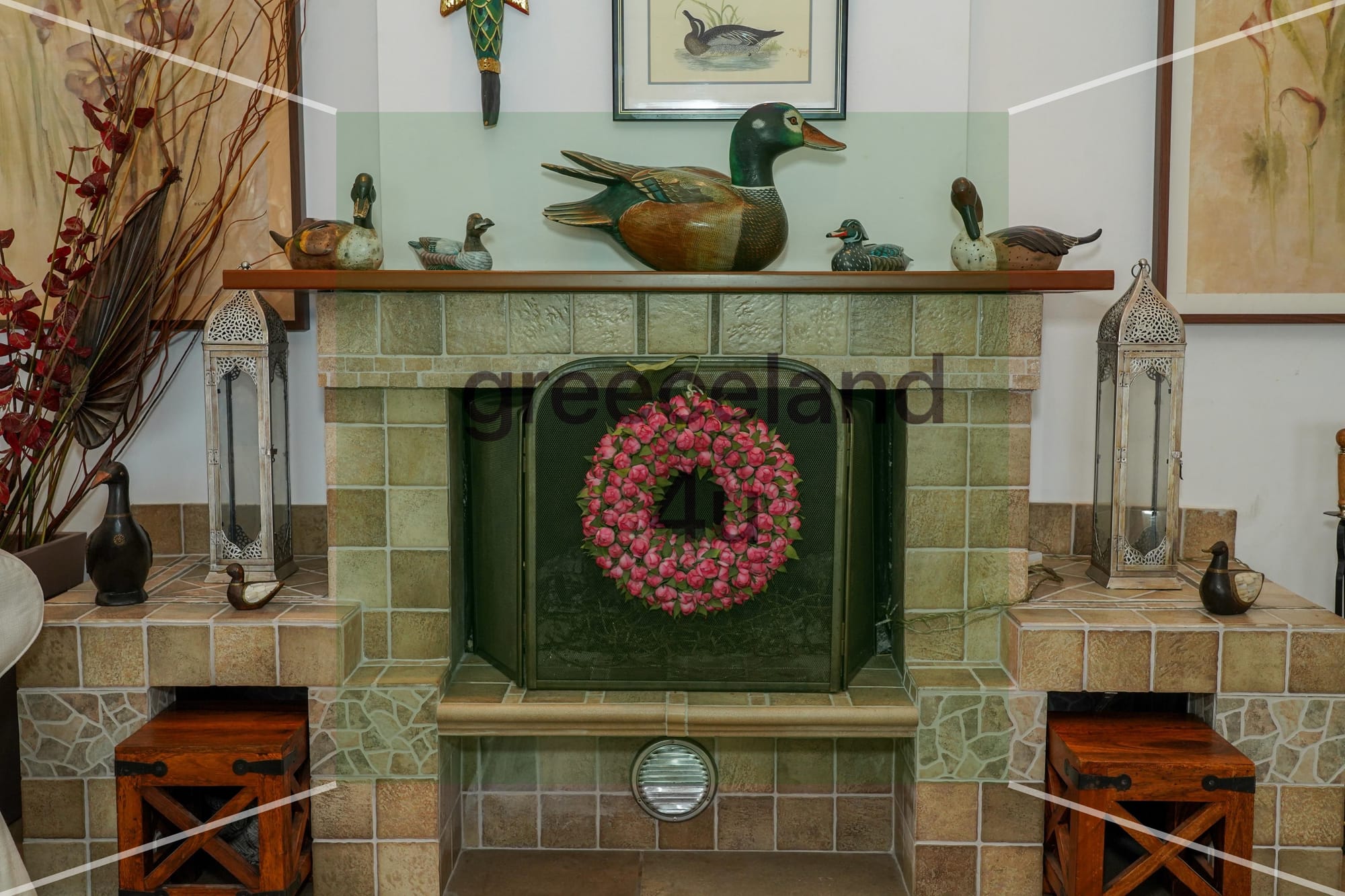 Located on a private 4,000 m² plot with stunning panoramic sea views over the Euboean Gulf.