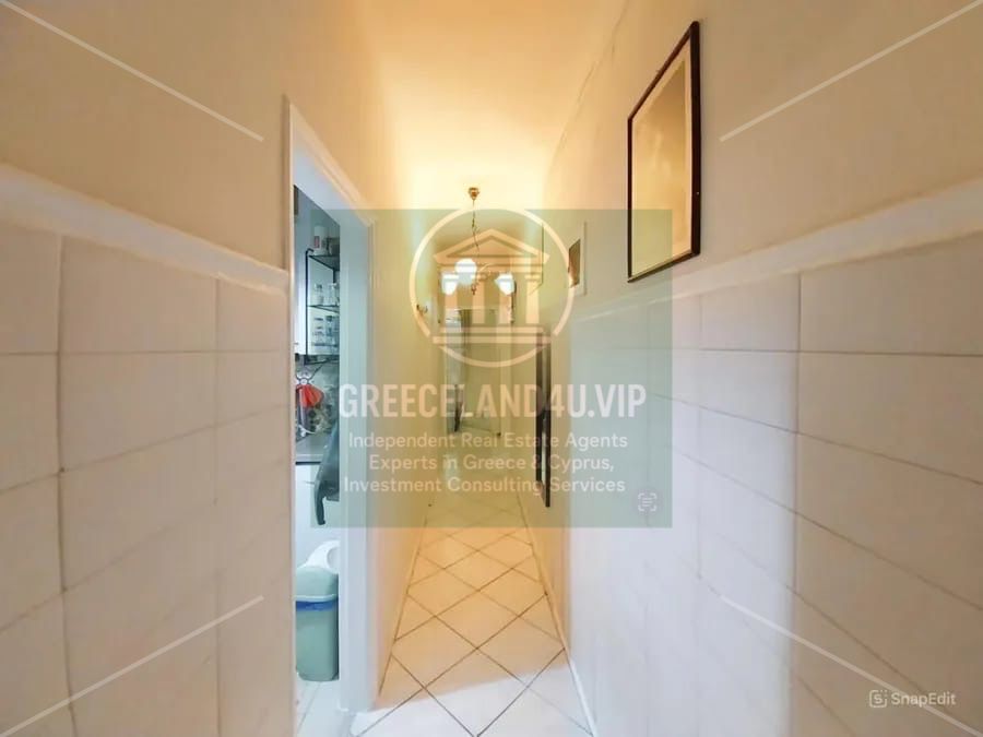 Bright living area, spacious bedroom, storage room.