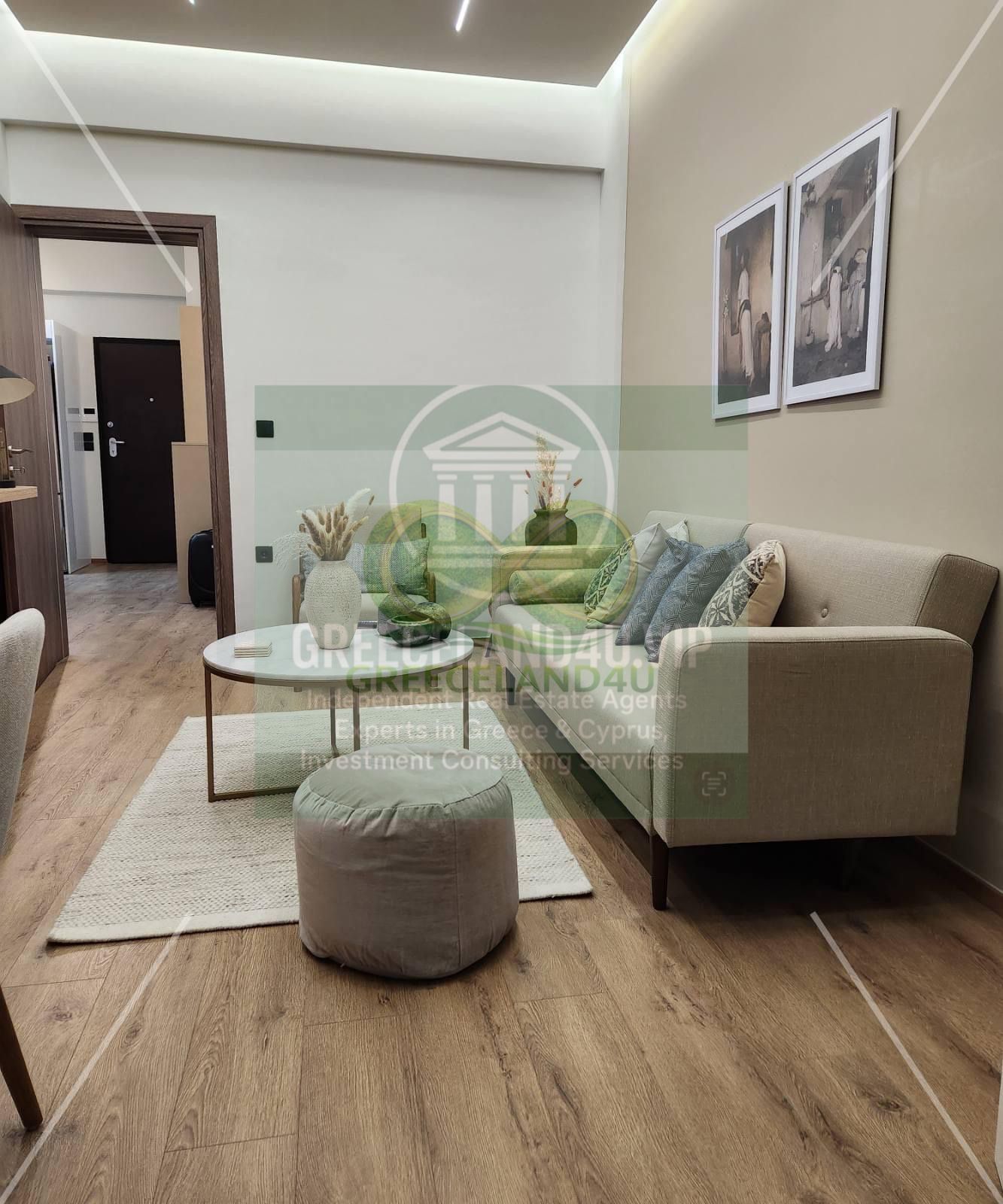 Luxury renovated apartment with active Airbnb license + stable income