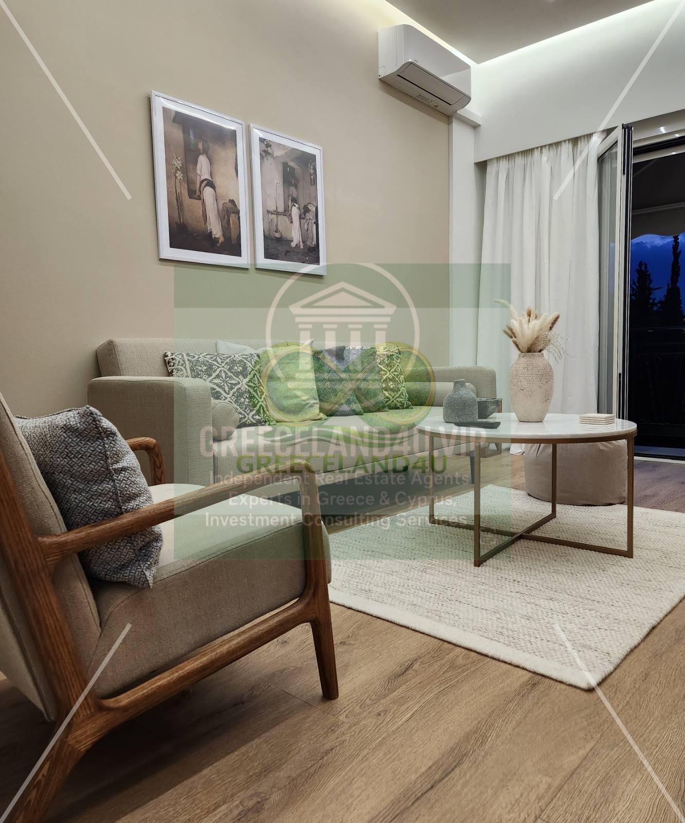 Luxury renovated apartment with active Airbnb license + stable income