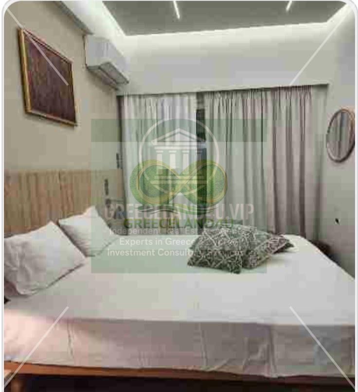 Luxury renovated apartment with active Airbnb license + stable income