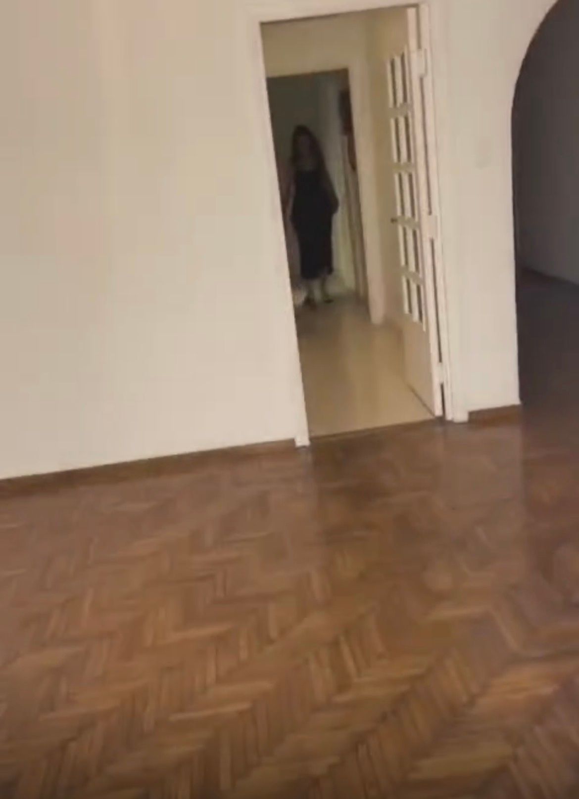 • 5th floor with elevator