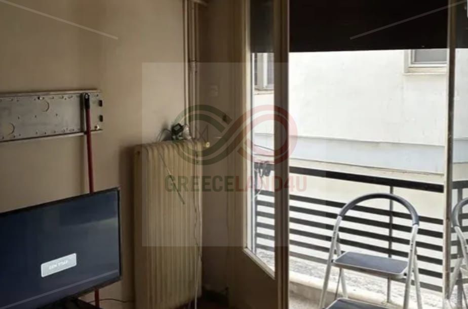 Studio apartment for sale in Palaio Faliro, Athens, one of the most sought-after areas of the Athens Riviera.