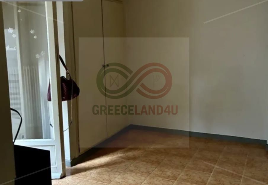 Studio apartment for sale in Palaio Faliro, Athens, one of the most sought-after areas of the Athens Riviera.