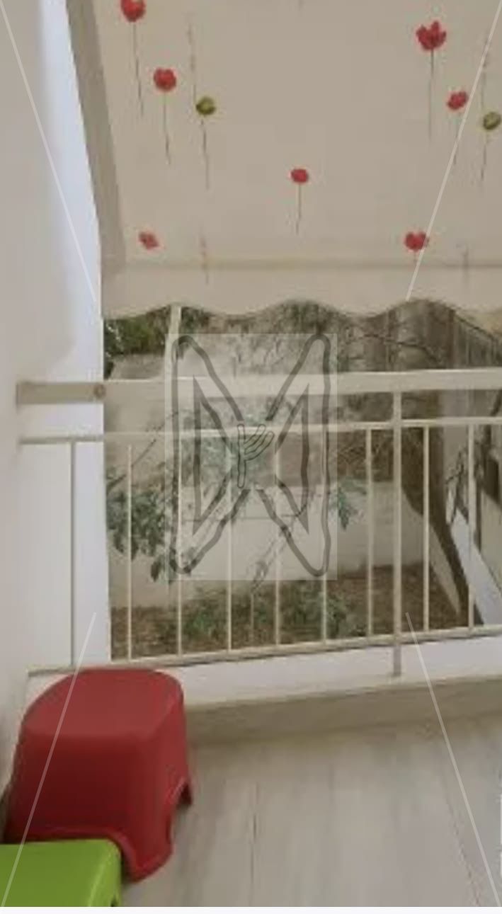 • Fully equipped with appliances