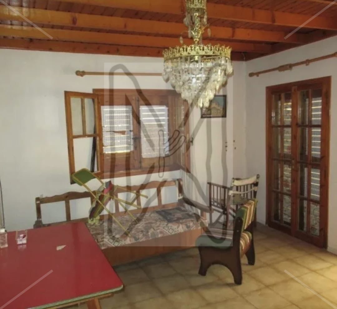 🌿 Spacious plot of 275 sq m