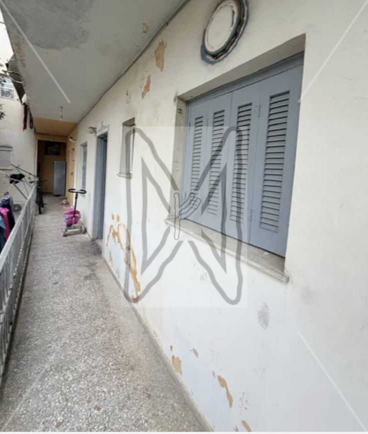 Just minutes from the Stavros Niarchos 