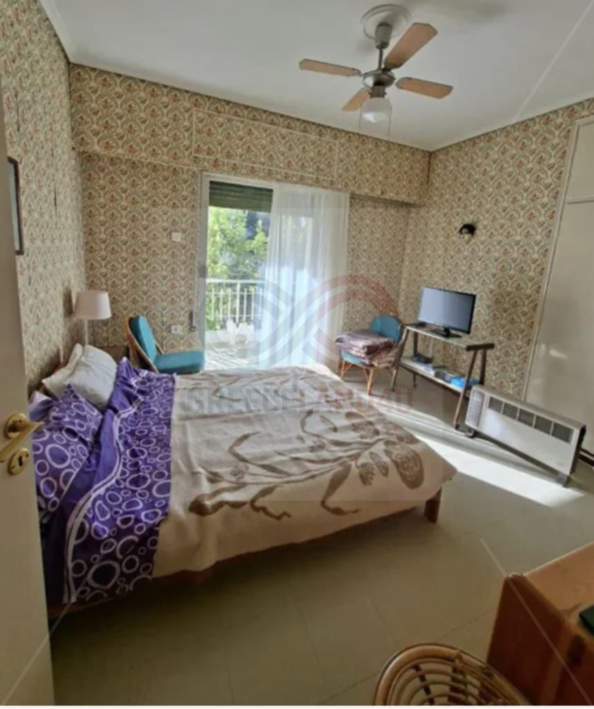 Walking distance to the beach